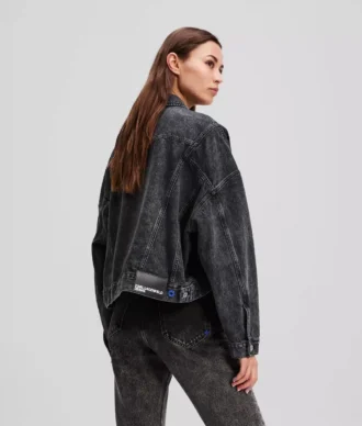 OVERSIZED CROPPED DENIMJAKKE