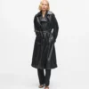 Perforert trenchcoat i imitert skinn