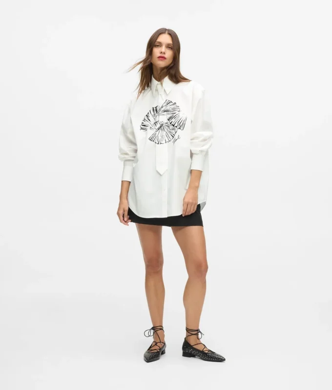 Poplin-skjorte med slips