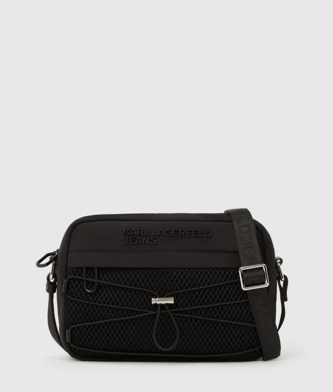 Praktisk crossbody-veske med snøring