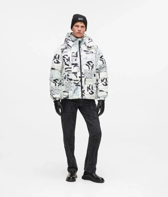 Pufferjakke med monogram over hele