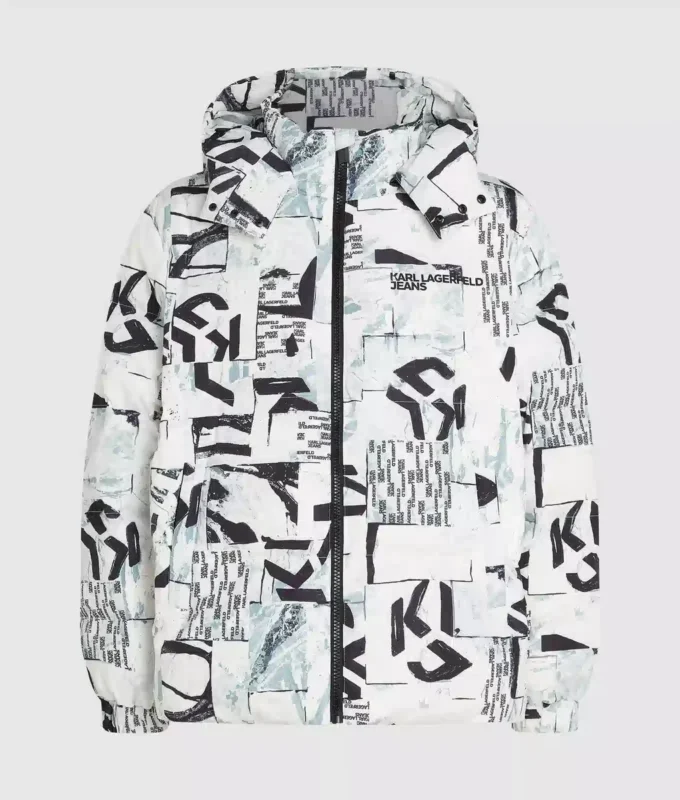 Pufferjakke med monogram over hele