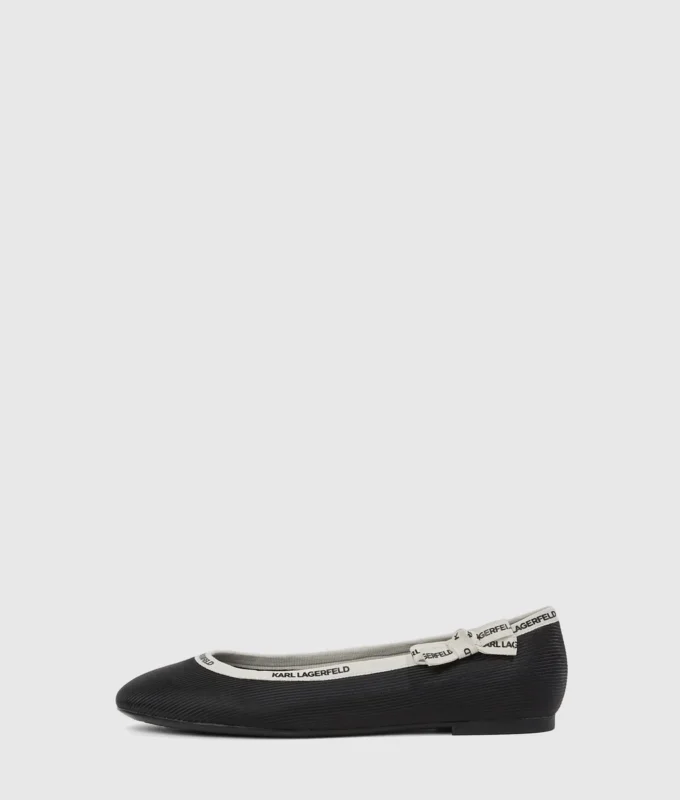 Pumps med båndkrage