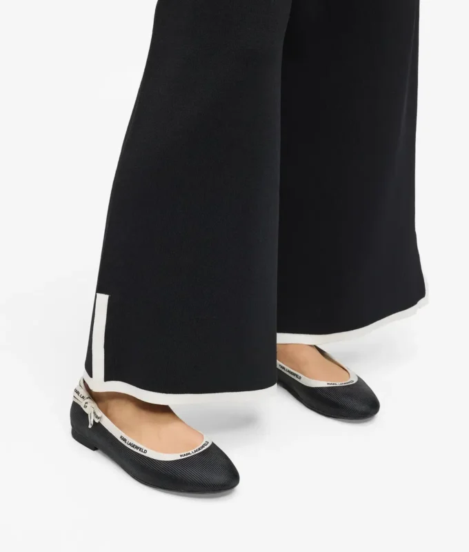 Pumps med båndkrage