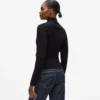 Ribbestrikket cardigan