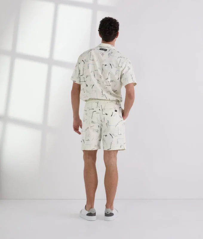 SHORTS MED ALL-OVER-TRYKK