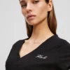 SIGNATURE V-NECK T-SKJORTE
