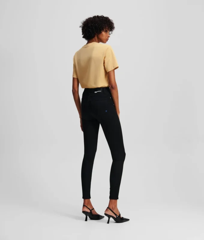 SKINNY JEANS MED HØY MIDJE