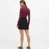 Skjørt med knappdetaljer