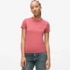SLIM-FIT T-SKJORTE