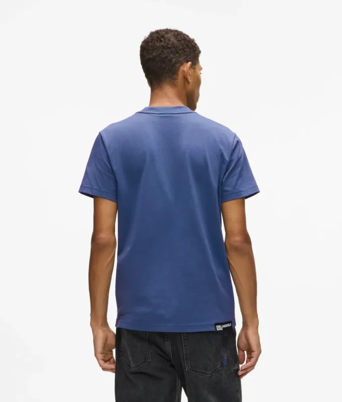 SLIM-FIT T-SKJORTE