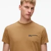 SLIM-FIT T-SKJORTE