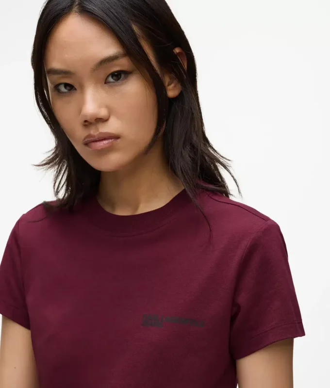 SLIM-FIT T-SKJORTE