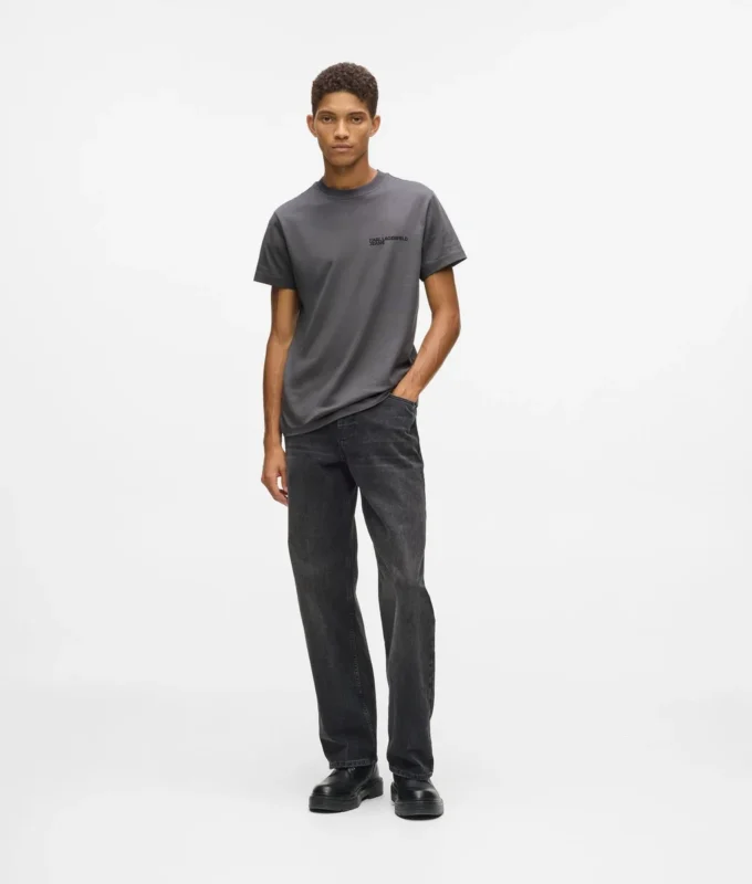 SLIM-FIT T-SKJORTE