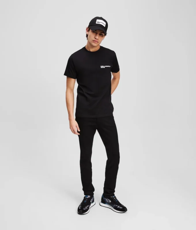 SLIM-FIT T-SKJORTE