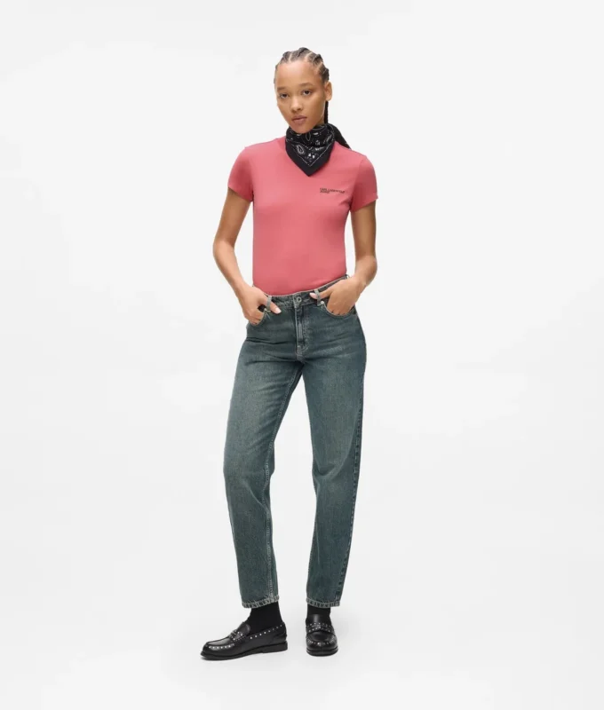 SLIM-FIT T-SKJORTE
