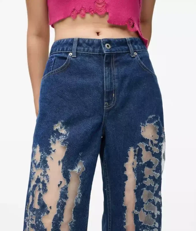 Slitte jeans med middels høy midje