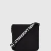 Smal crossbody-veske med logo