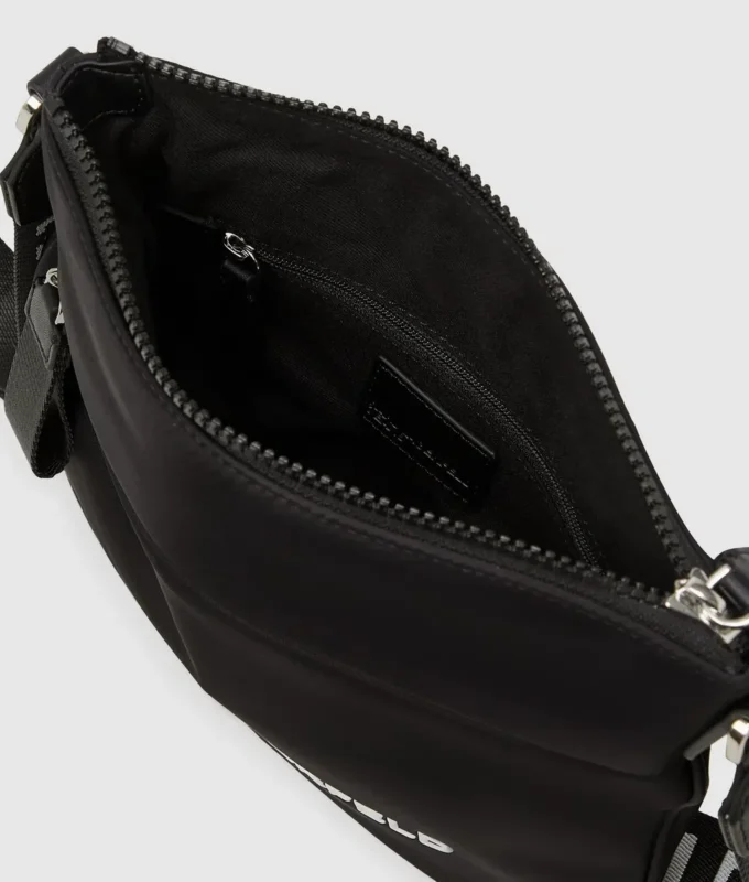 Smal crossbody-veske med logo
