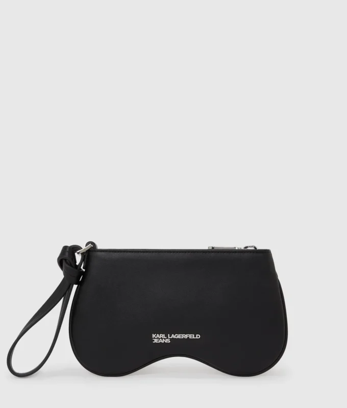Solbrille-inspirert telefonveske med nitter