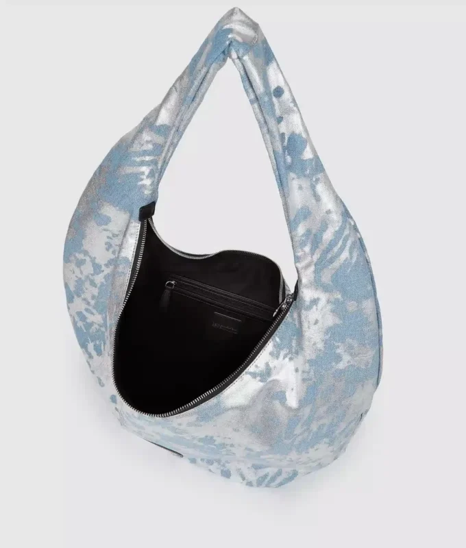 Stor, høyglanset denim-hobo-veske