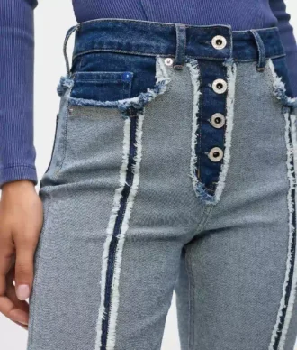 Strake jeans med innsiden ut