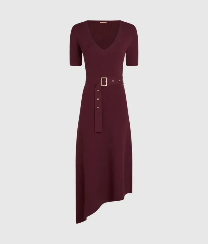 Strikkekjole med belte