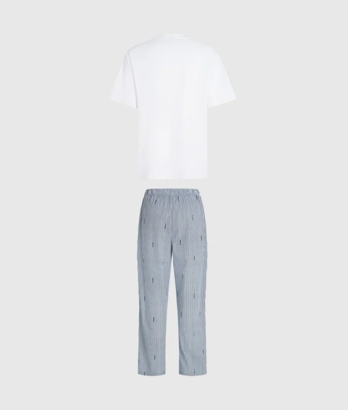 Stripet pyjamasett