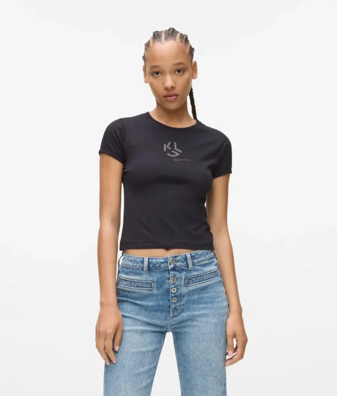 T-skjorte med monogram og nitter