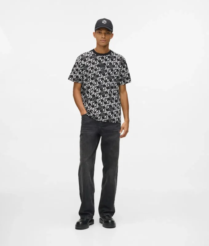 T-skjorte med monogram over hele