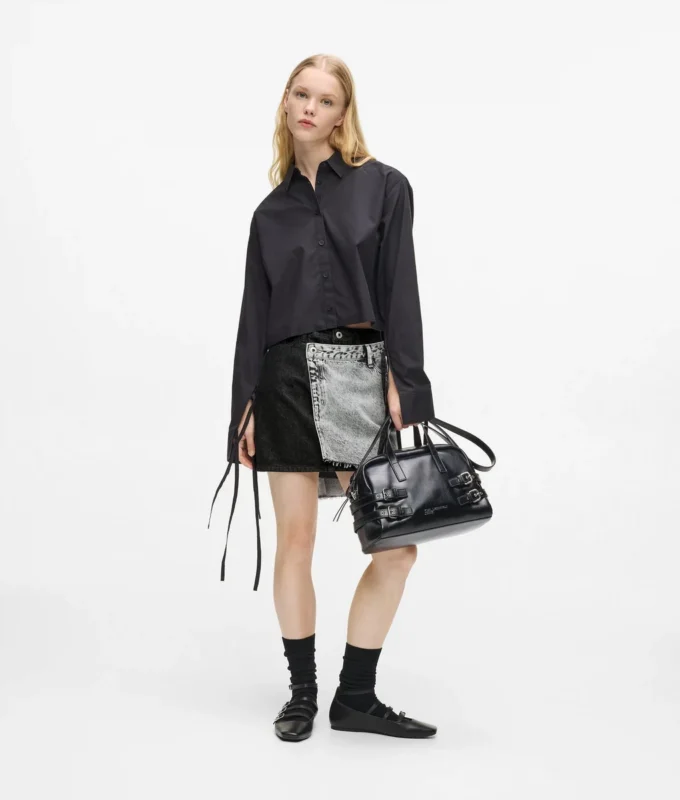 To-farget miniskjørt i denim