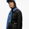 Trenchcoat med denimpaneler
