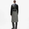 Tweed- og imitert skinnfrakk