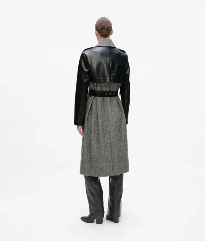 Tweed- og imitert skinnfrakk