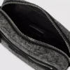 Vaskede denim crossbody-veske