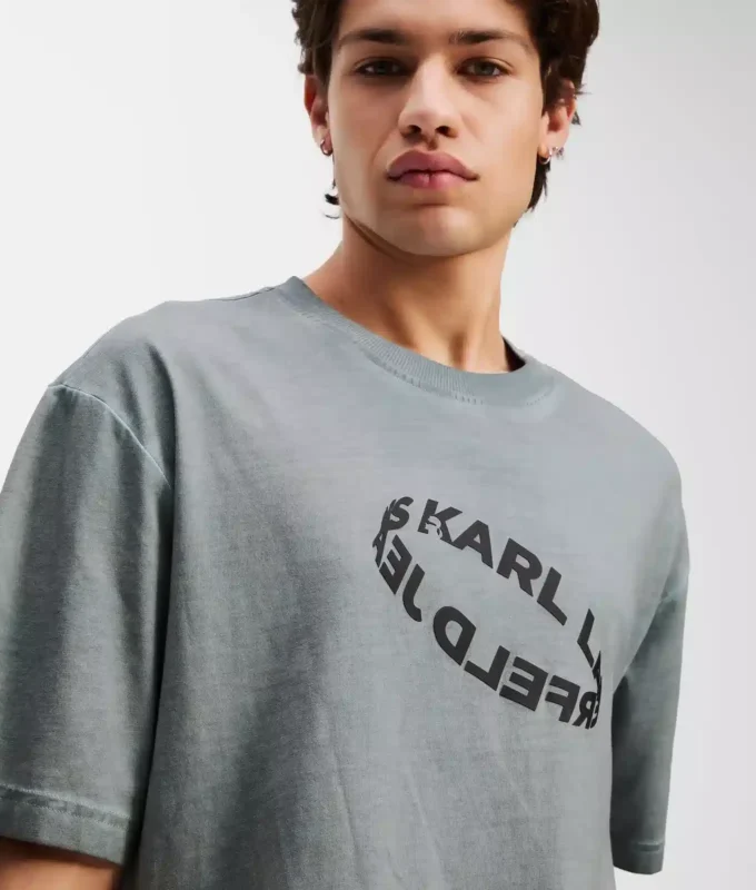 VASKET T-SKJORTE