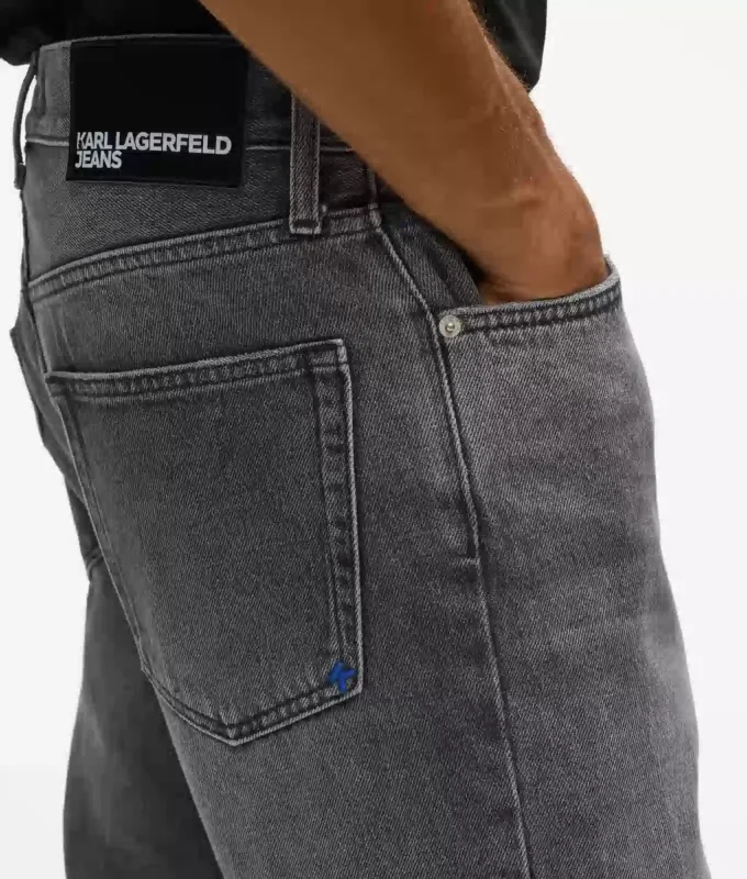 Vintagevaskede, avsmalnende jeans